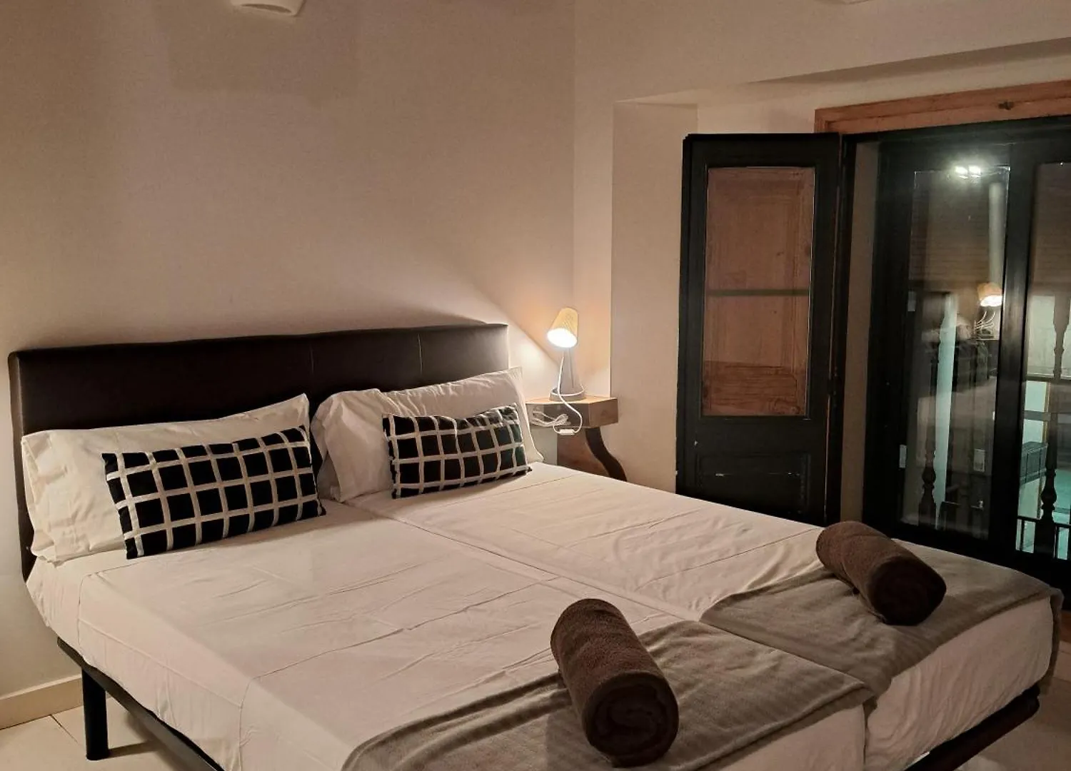 Poble Sec Apartments Barcelona